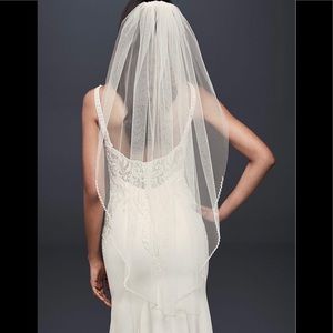 Veil Tulle Fingertip with Pearl Edge